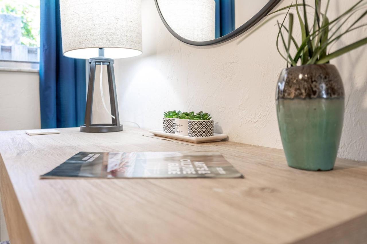 2Bed 1Bath Suite Minutes To Downtown, Beaches, Restaurants, Theaters And More Sarasota Dış mekan fotoğraf