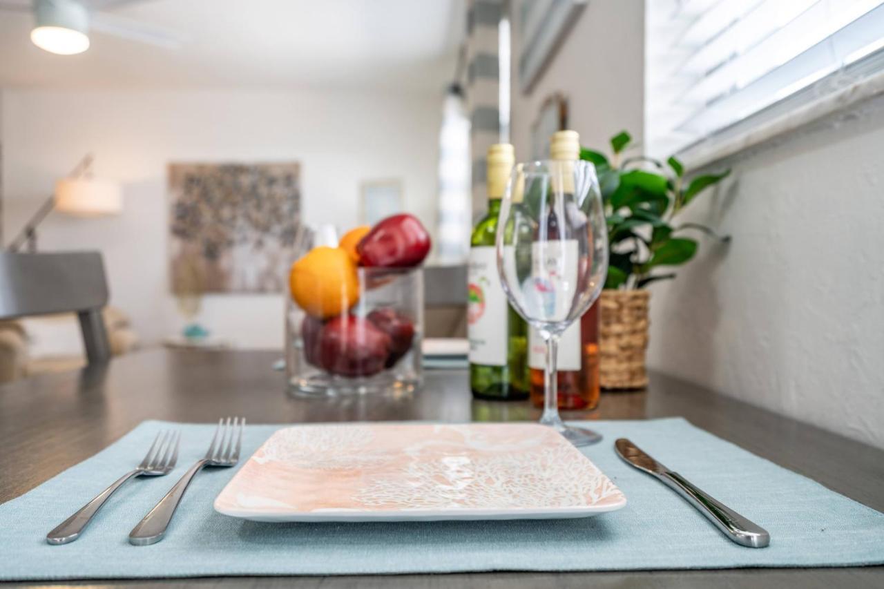 2Bed 1Bath Suite Minutes To Downtown, Beaches, Restaurants, Theaters And More Sarasota Dış mekan fotoğraf